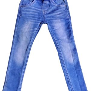 Blue jeans - stretchy waist - Cat & Jack - size 5T skinny